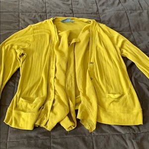 Vera Wang green sweater